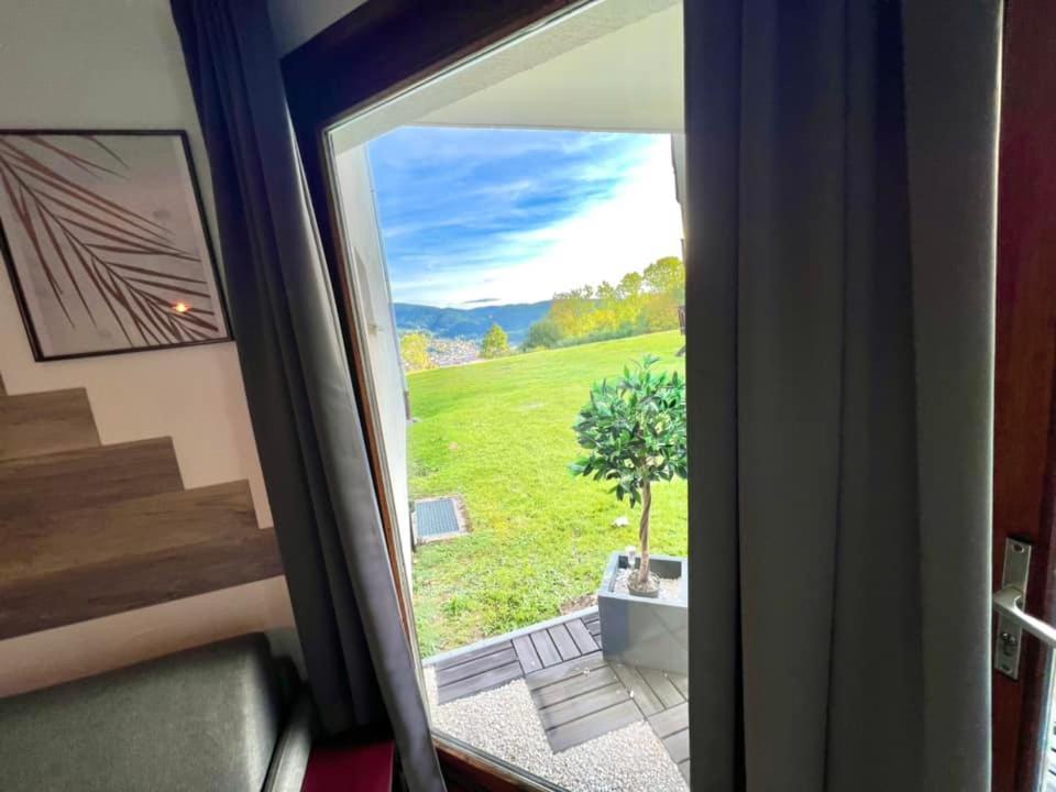 Joli Studio Cosy, Vue Magnifique Et Terrasse Privee Gérardmer Eksteriør bilde
